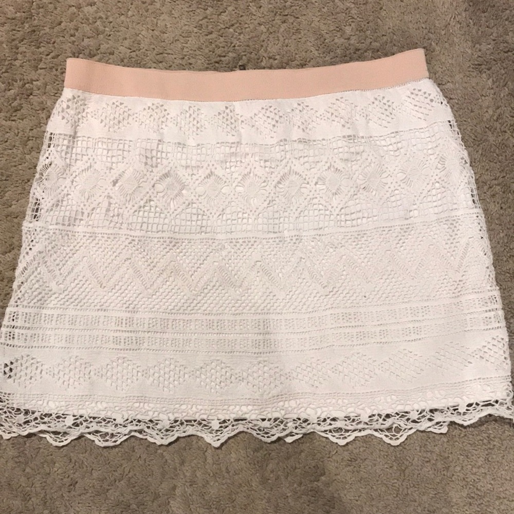 White lace skirt